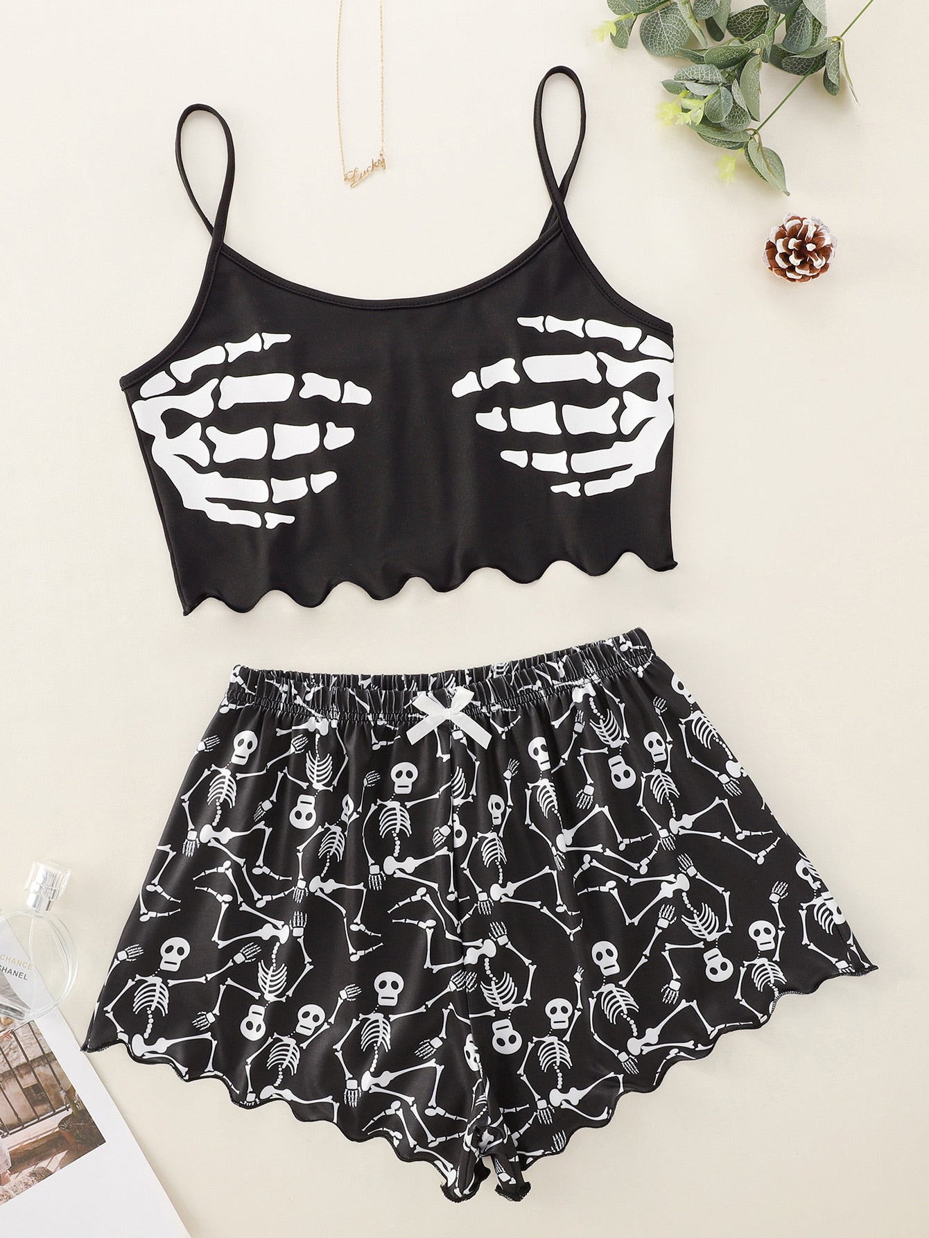 Conjunto de pijama con estampado de calavera