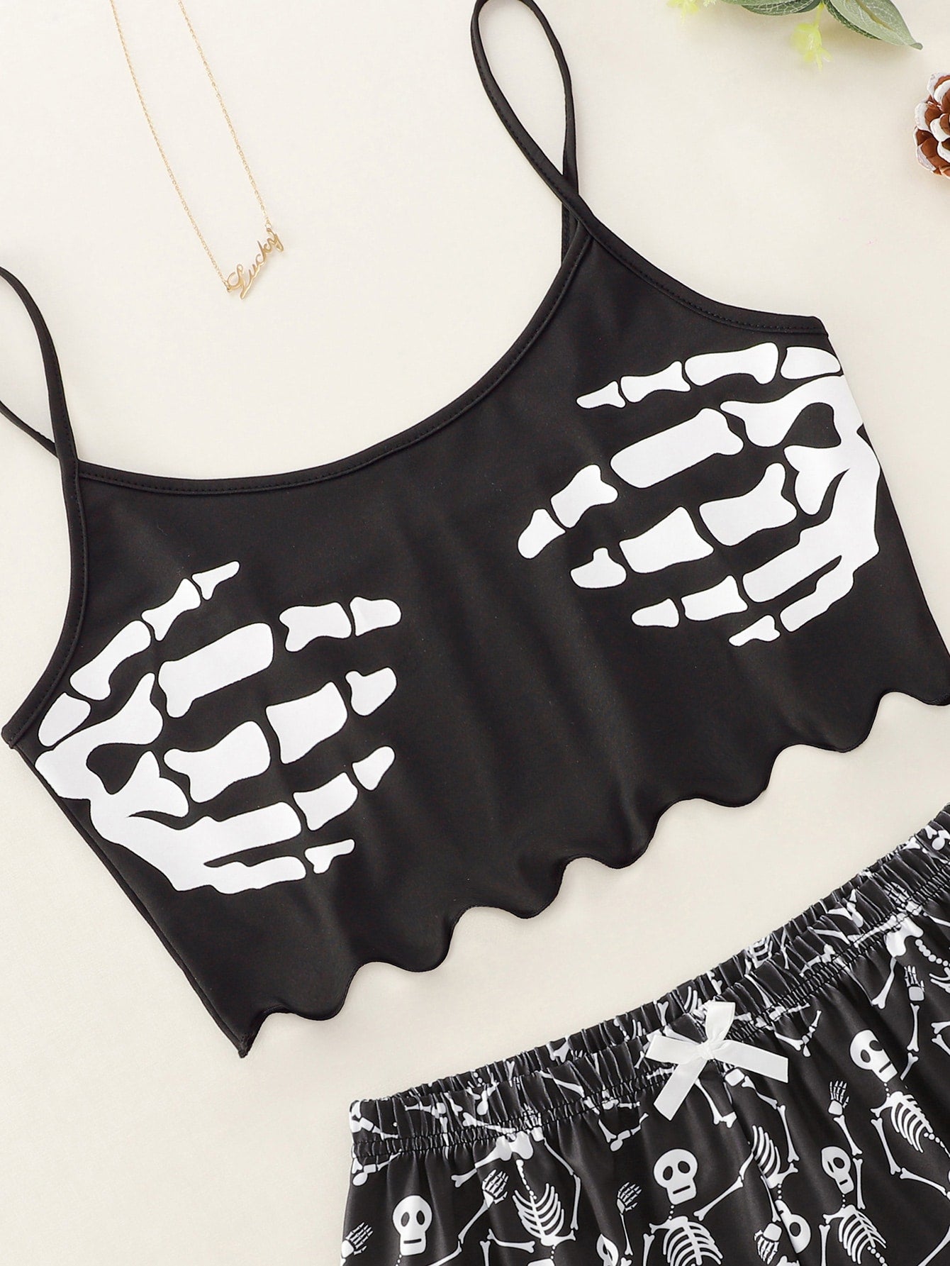 Conjunto de pijama con estampado de calavera