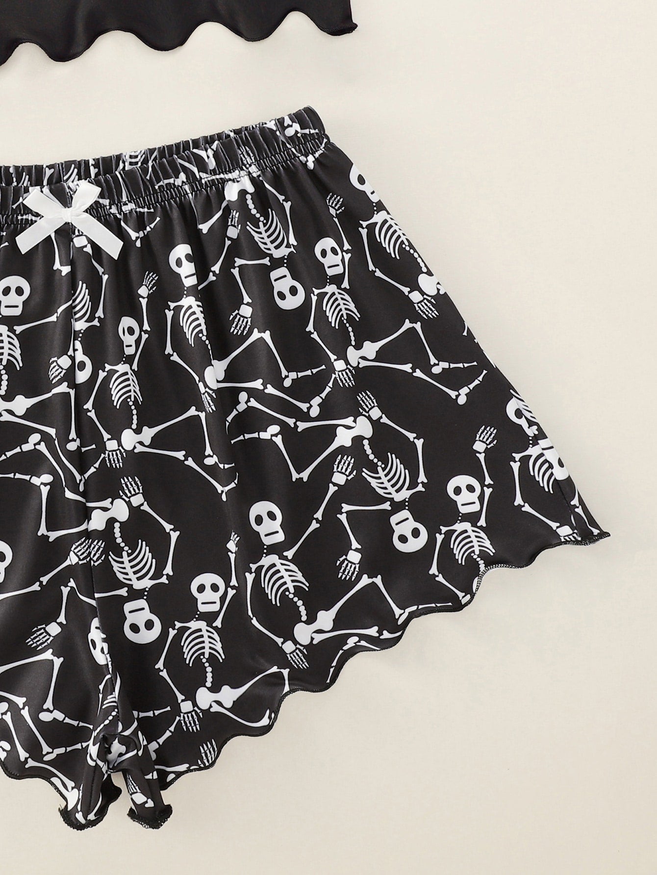 Conjunto de pijama con estampado de calavera