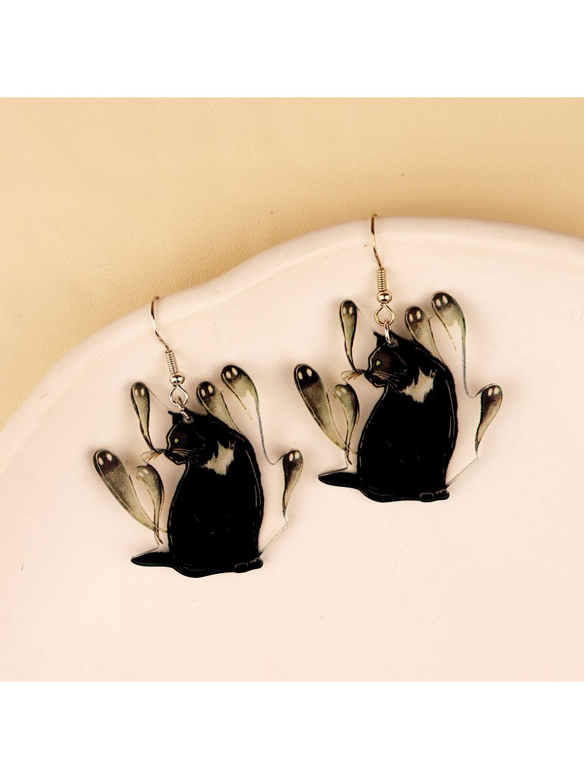 Pendiente con forma de gatito fantasma de diseño gótico único