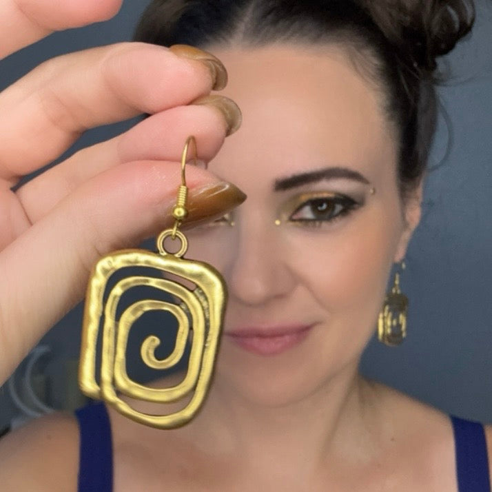 Hypnotizing Illusions Spiral Earrings -Silver or Gold