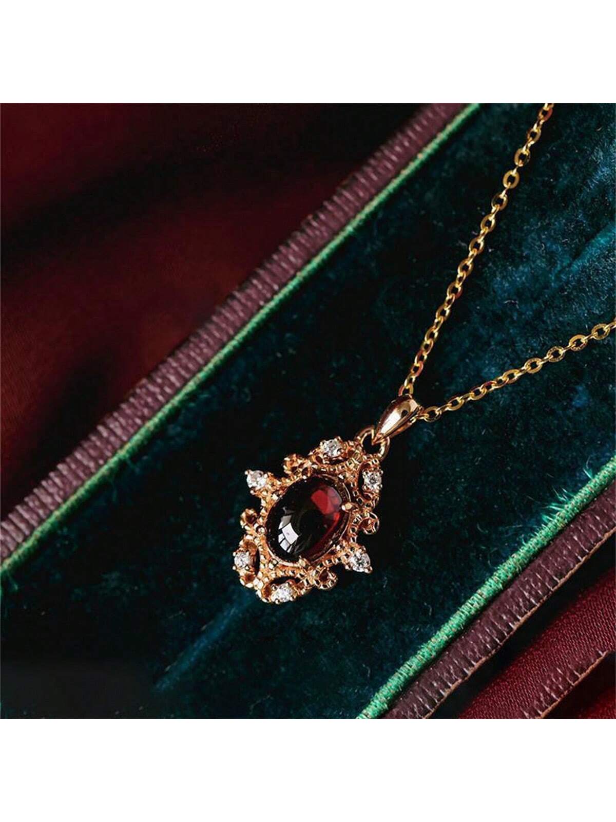 Vampress Red Vintage Necklace