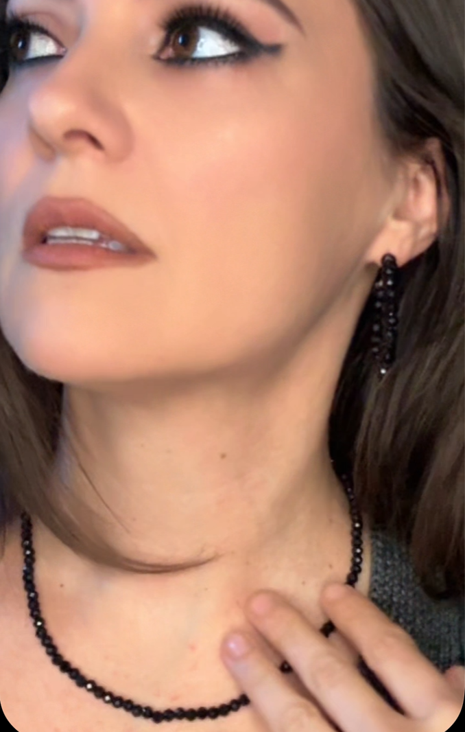 Black Magic - Beaded Magnetic Necklace