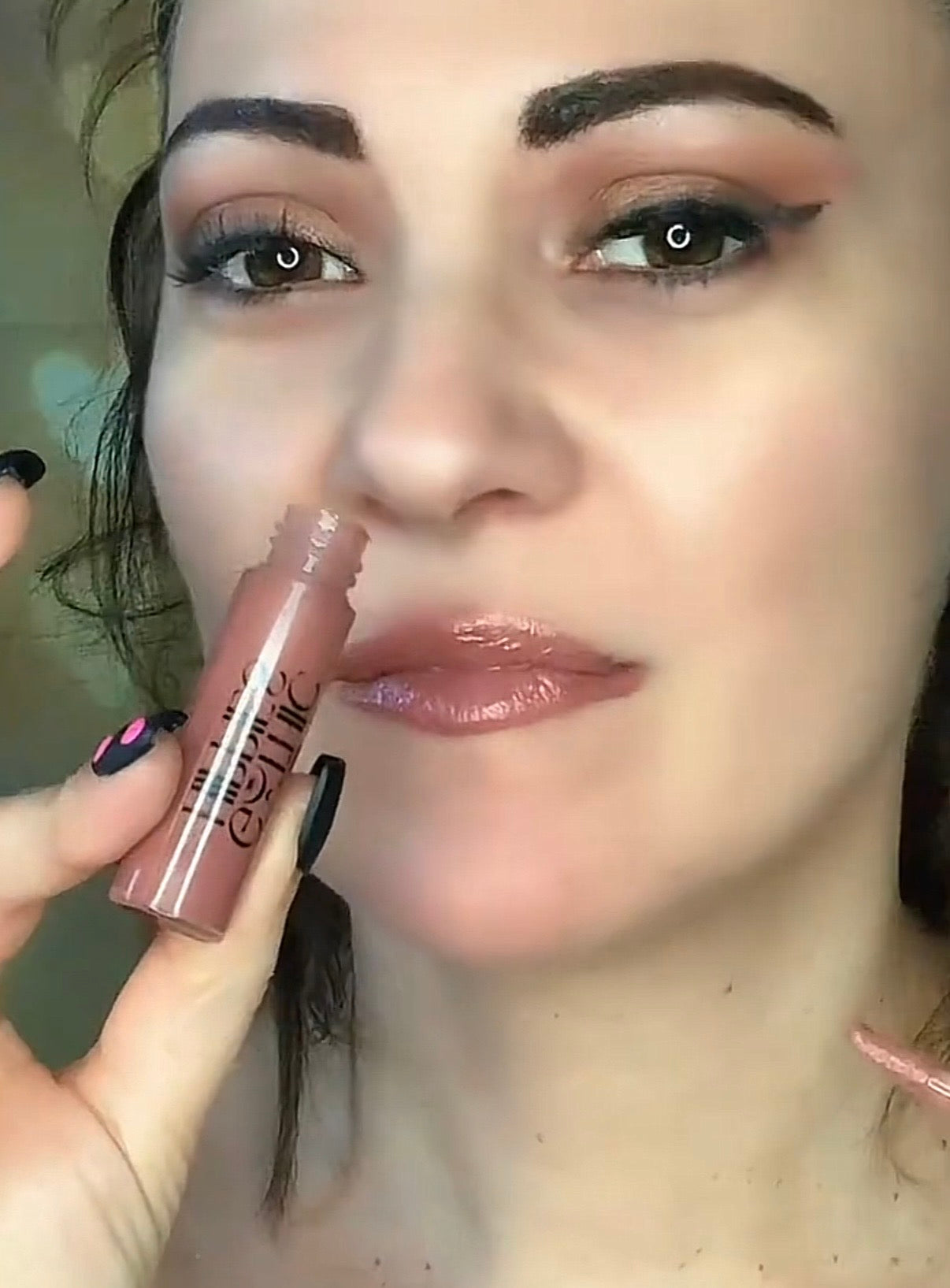 LUXURY GODDESS Lip Glaze - Poster Girl