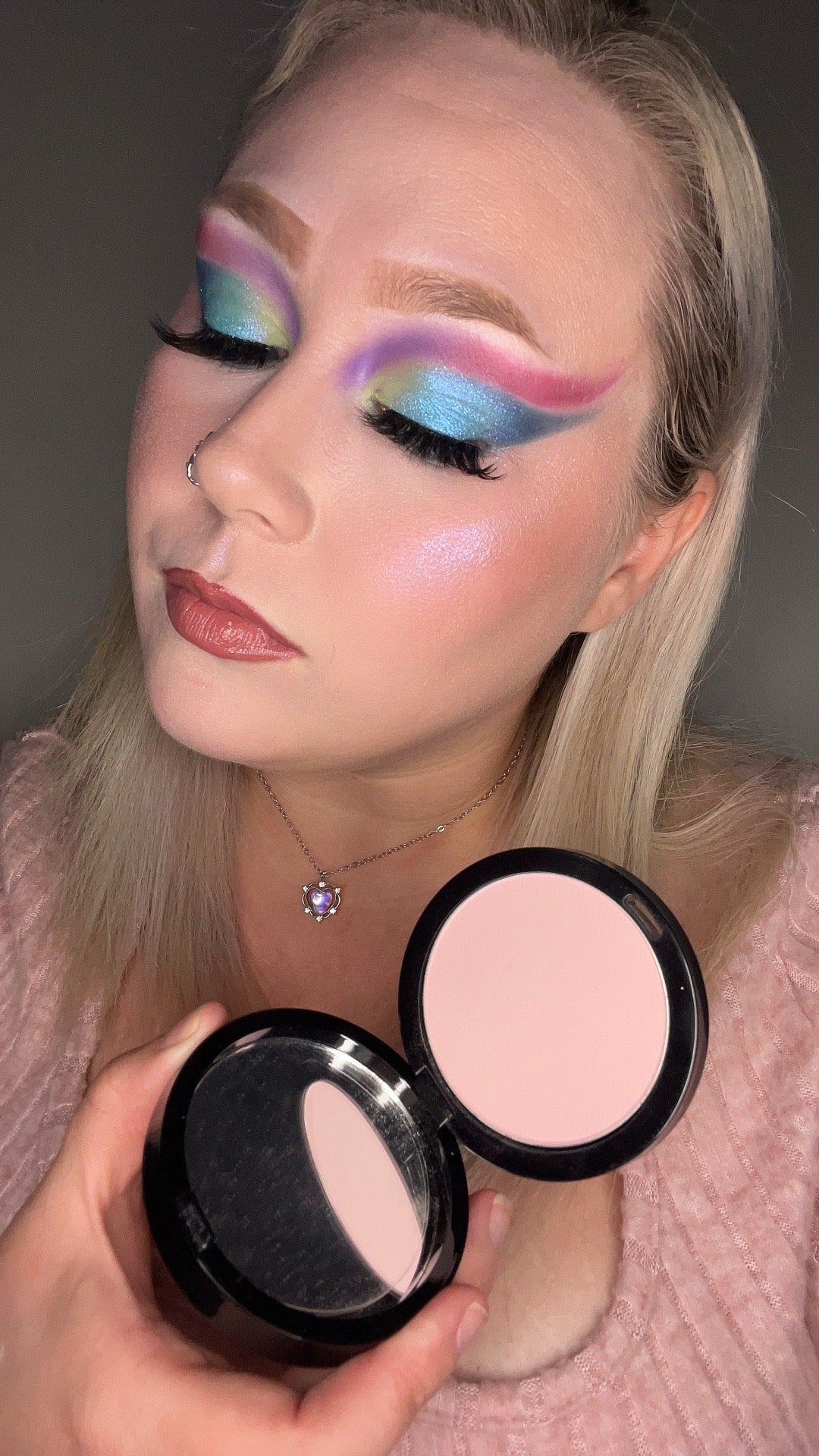 Pressed powder