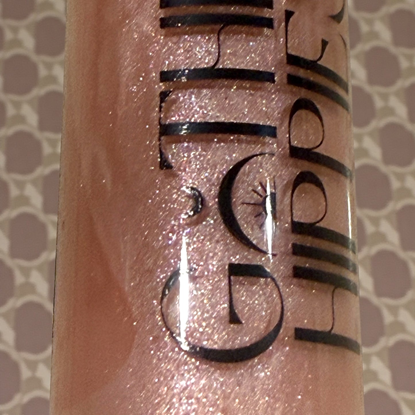LUXURY GODDESS Lip Glaze - Peep Show