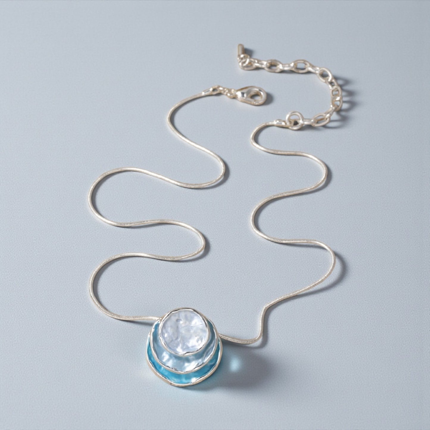 Pearly Shine Necklace