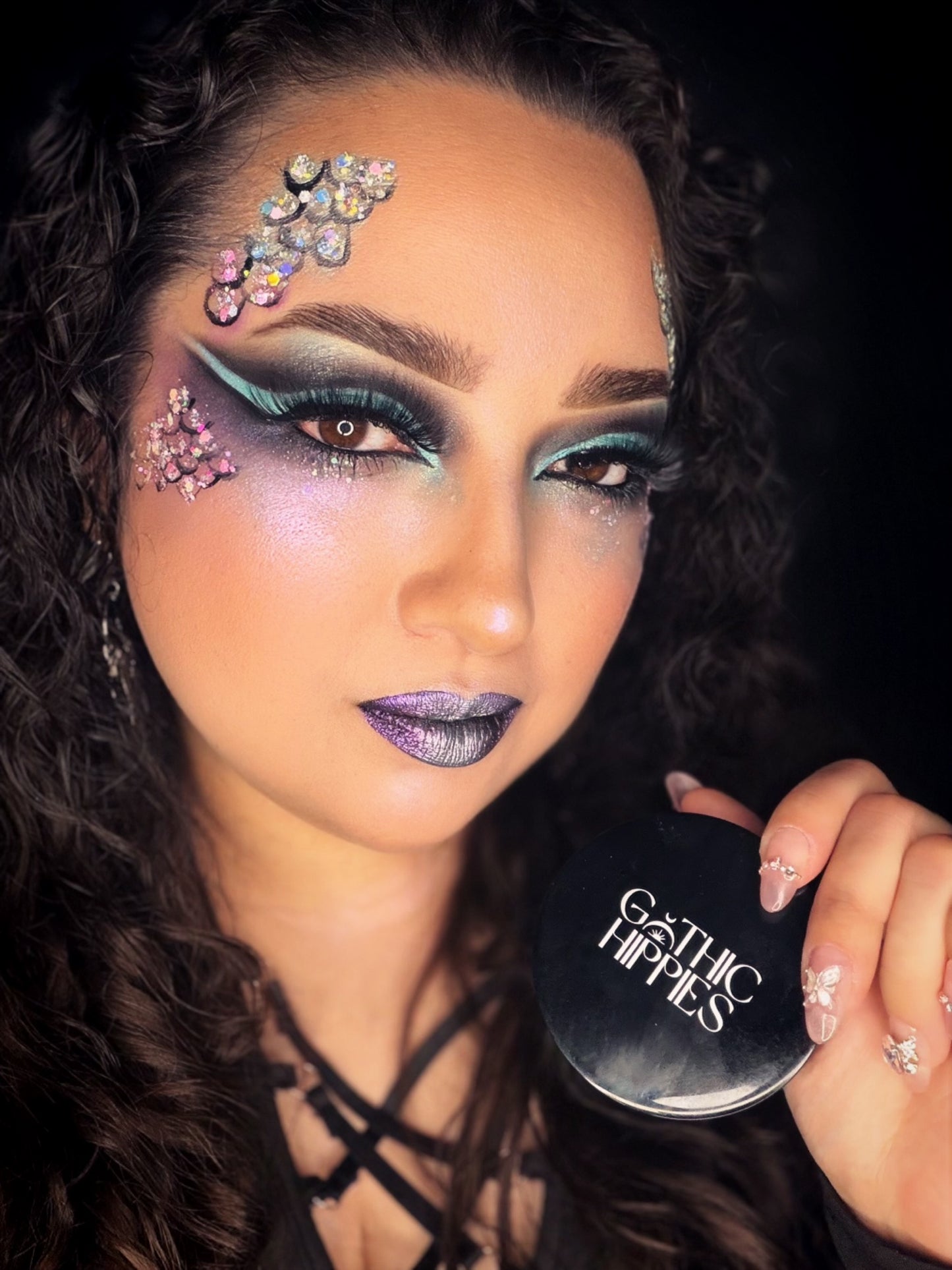 Pressed powder