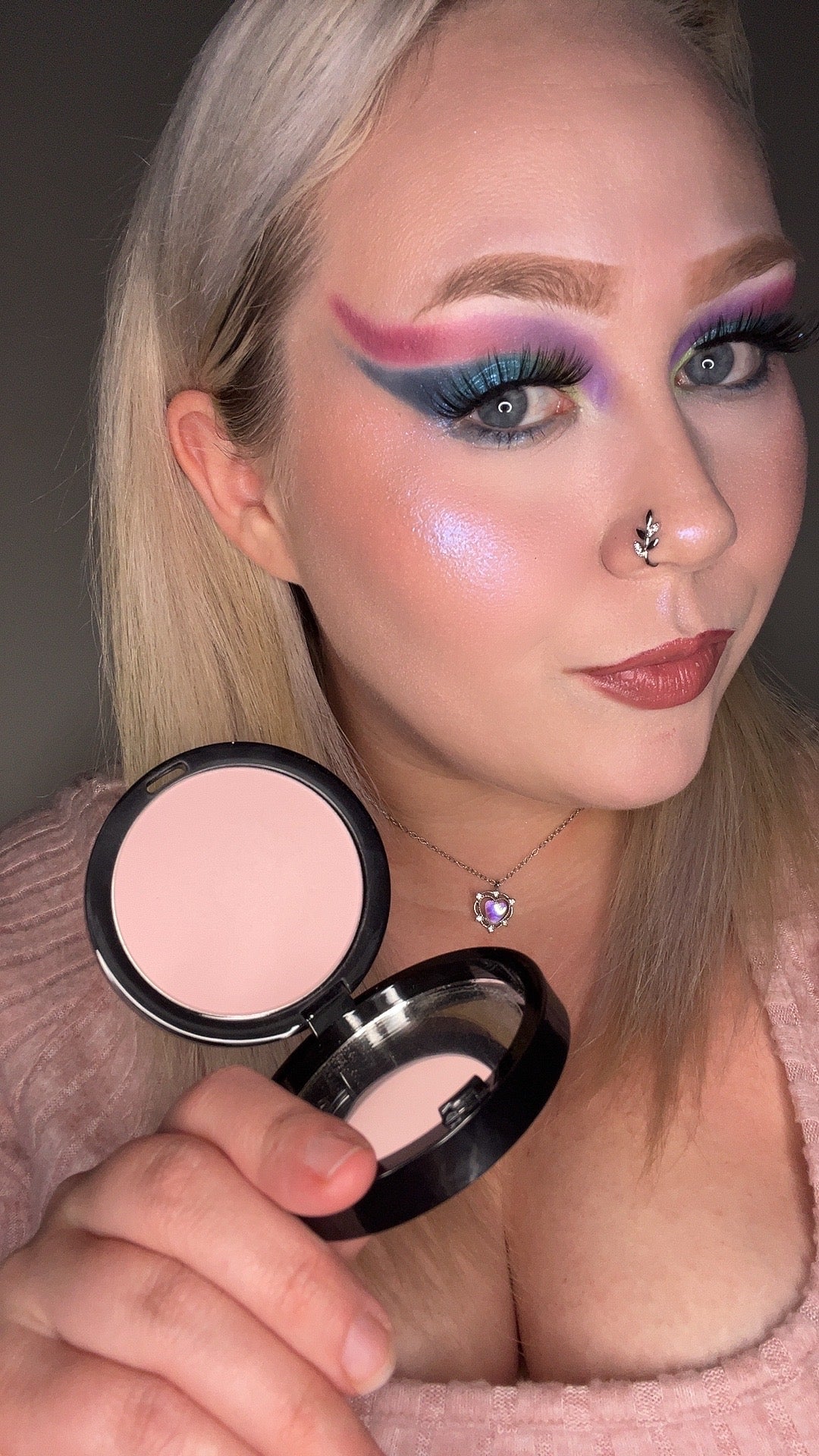 Pressed powder
