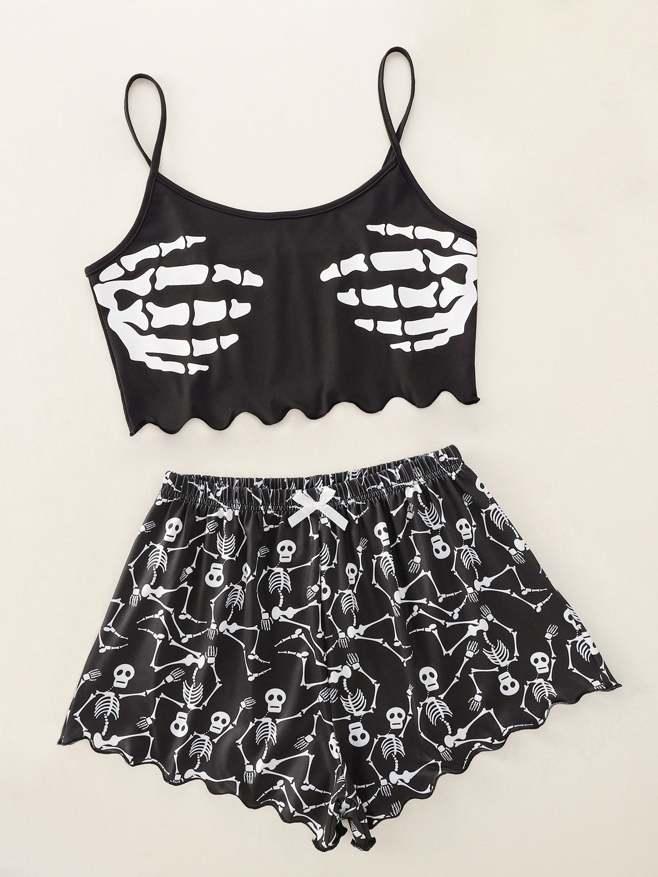 Conjunto de pijama con estampado de calavera