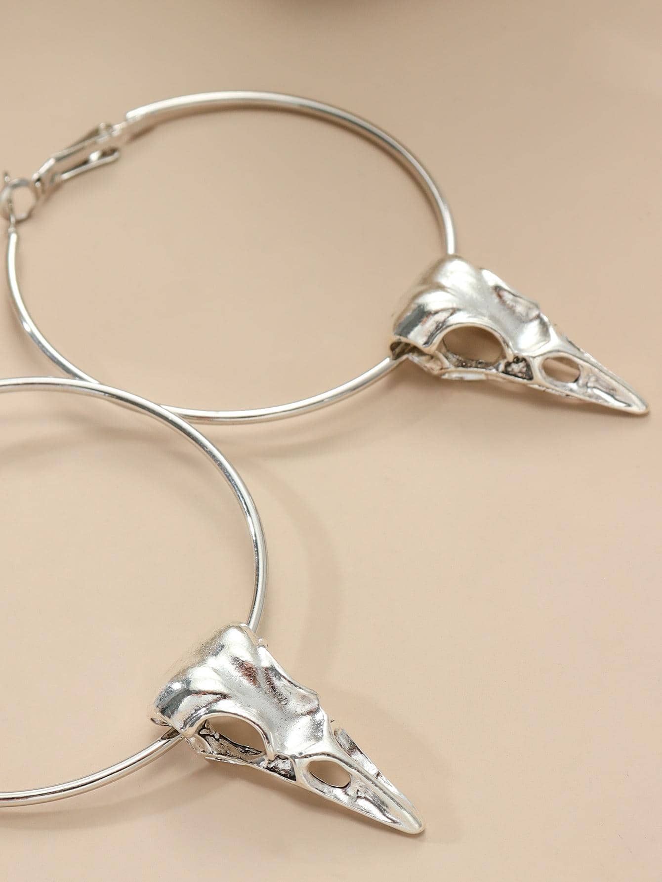 Pendientes de calavera de pájaro estilo gótico