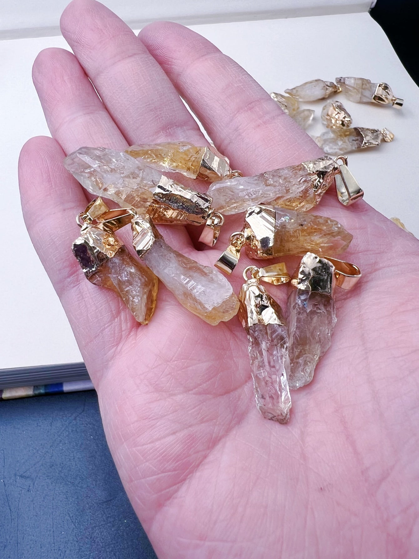 Collar de piedra citrino brasileño Natural, colgante de cristal curativo, energía espiritual, el mejor regalo para Amiga, 1 ud.